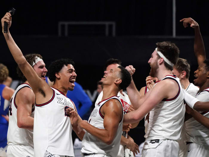 Gonzaga celebrates beating BYU in the WCC tournament.